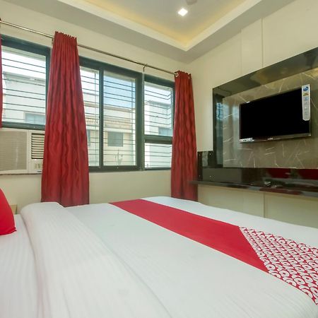 Hotel New Uttam Hira Palace Nashik Eksteriør billede