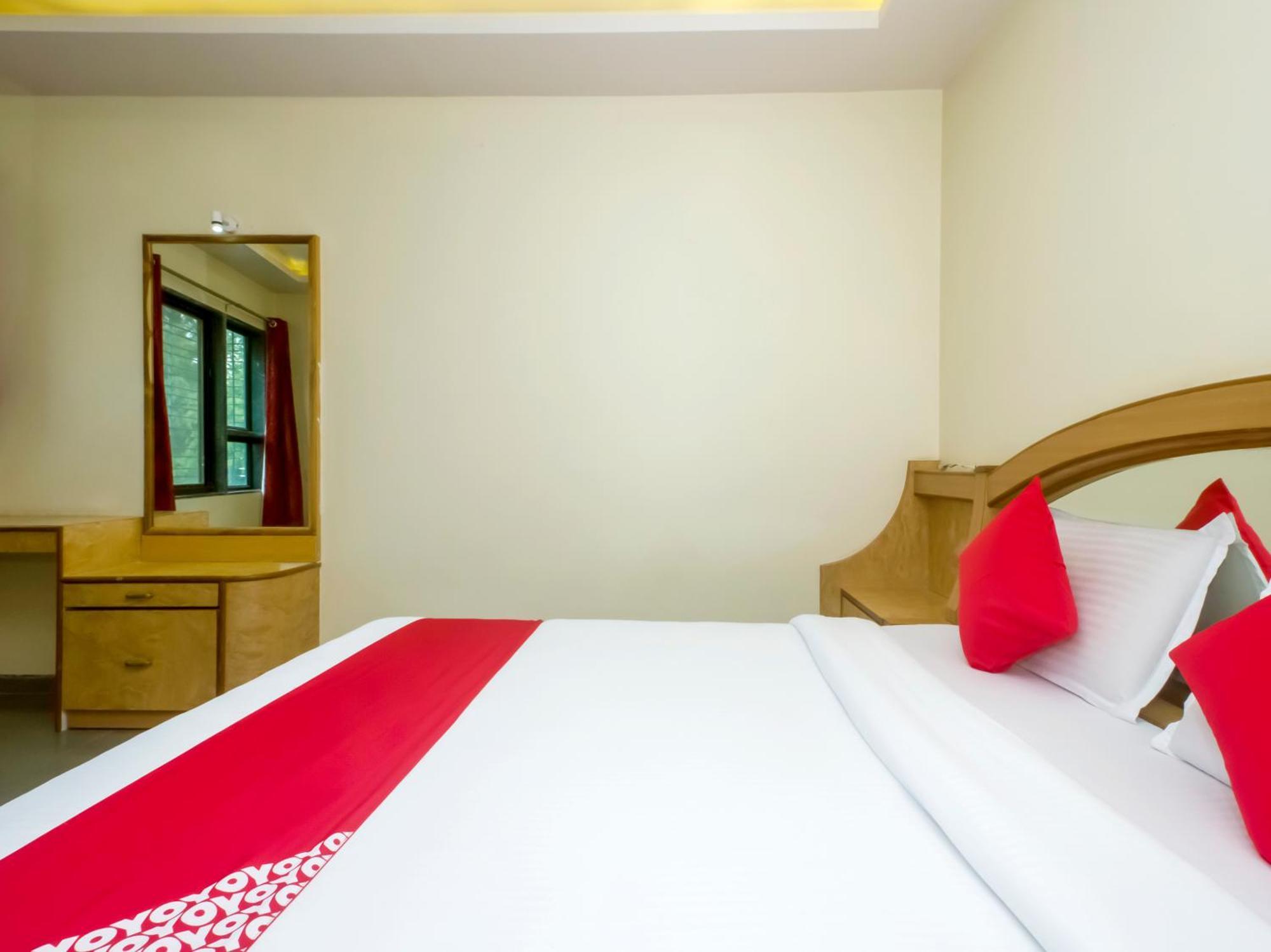 Hotel New Uttam Hira Palace Nashik Eksteriør billede