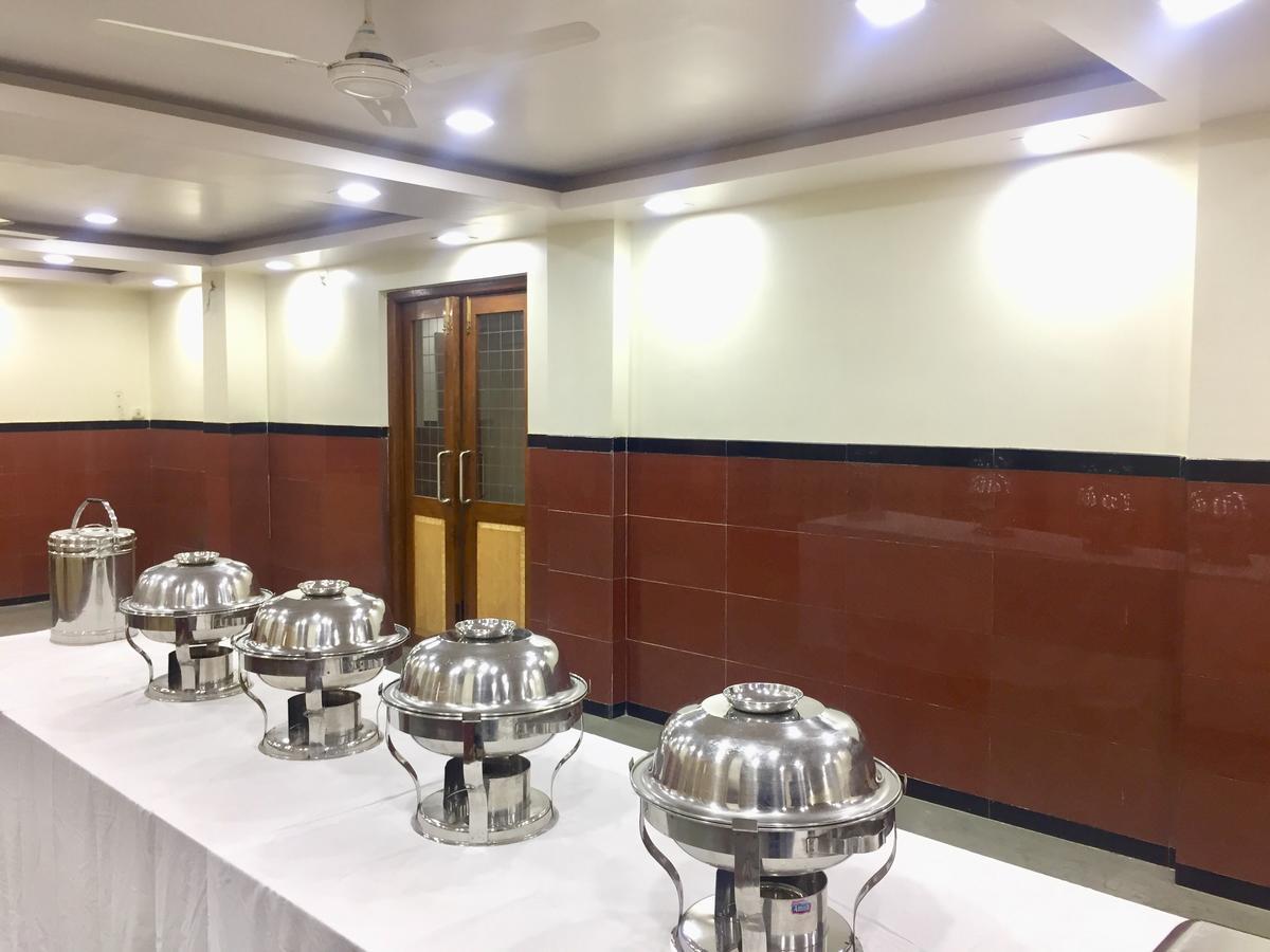 Hotel New Uttam Hira Palace Nashik Eksteriør billede