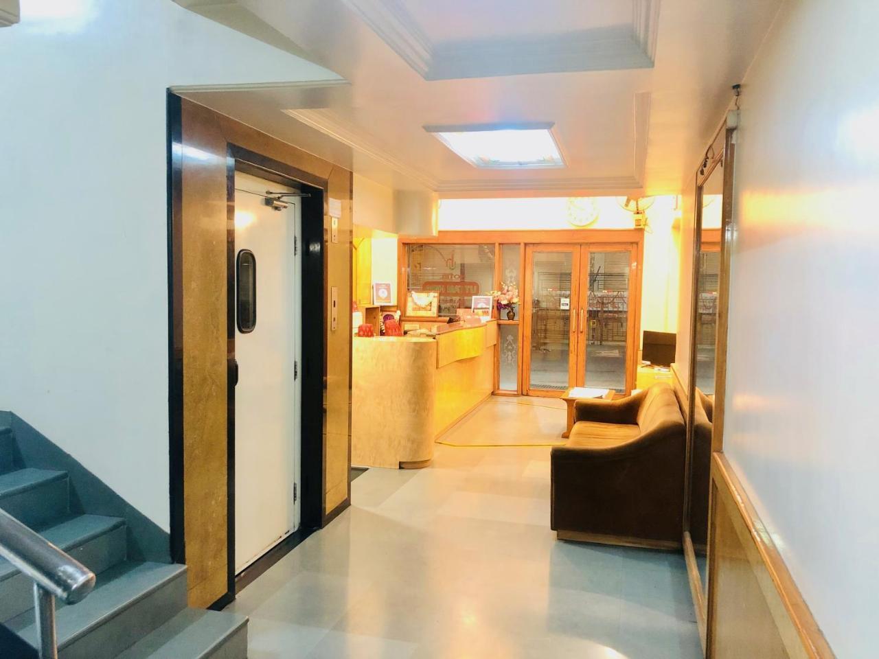 Hotel New Uttam Hira Palace Nashik Eksteriør billede